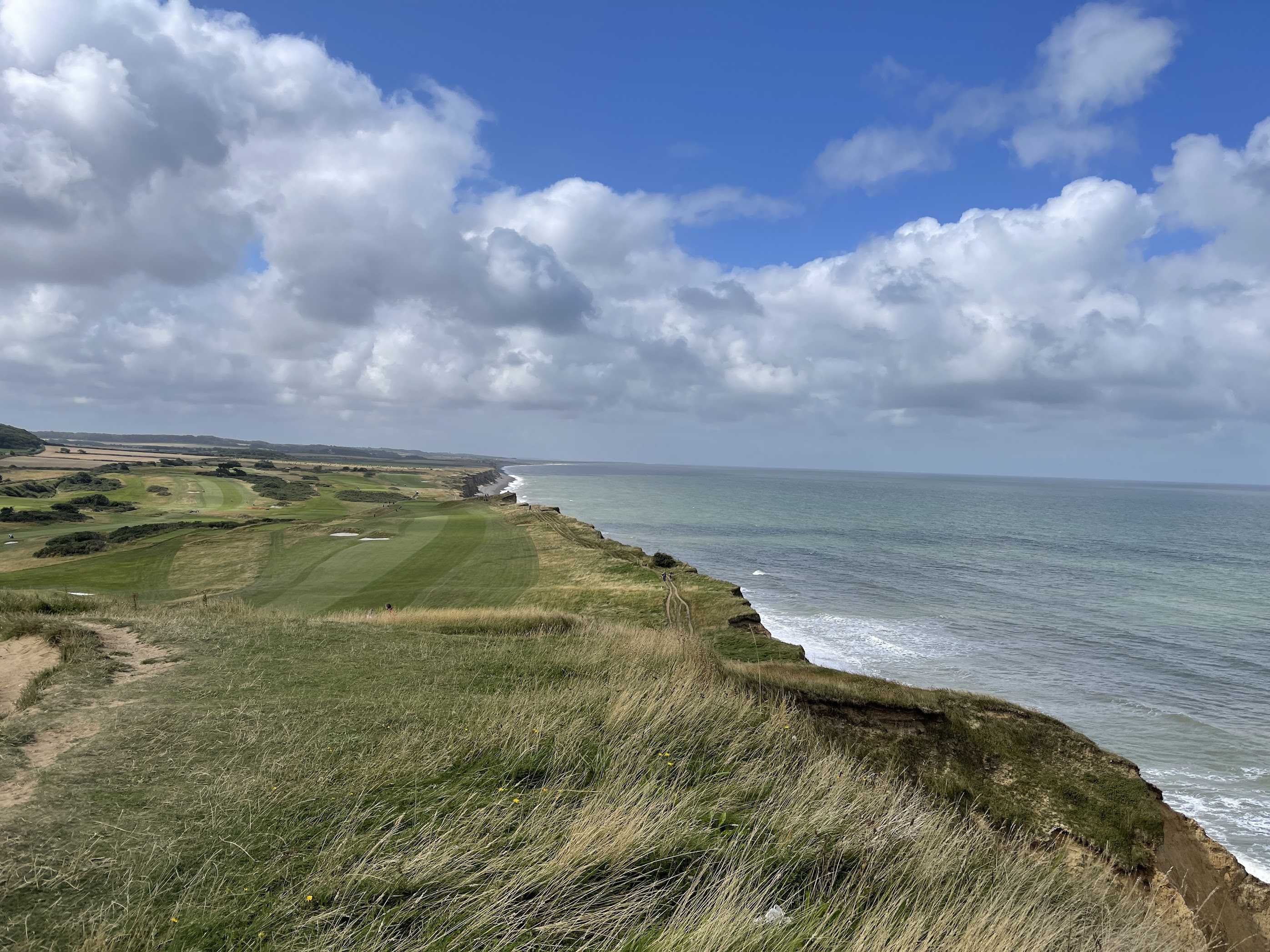 A photo from on top of the cliffs of the North Norfolk coast overlooking the English Channel